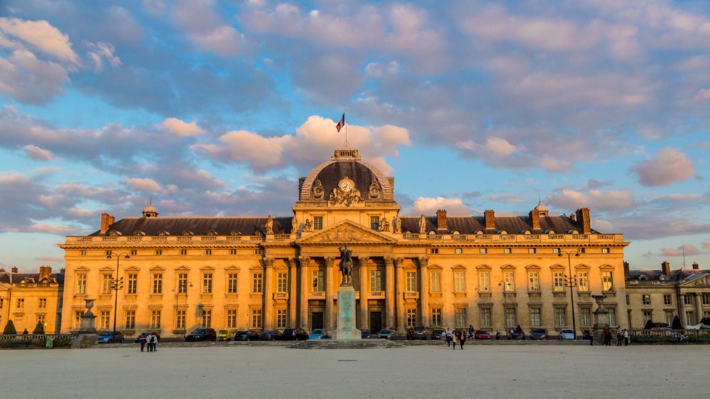 École Militaire, Paris, at dusk